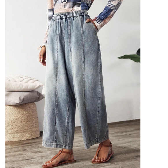 Western Light Wash Stretchy Waist Pockets Wide leg Cropped Denim Jean Pants - Picture 2 of 5